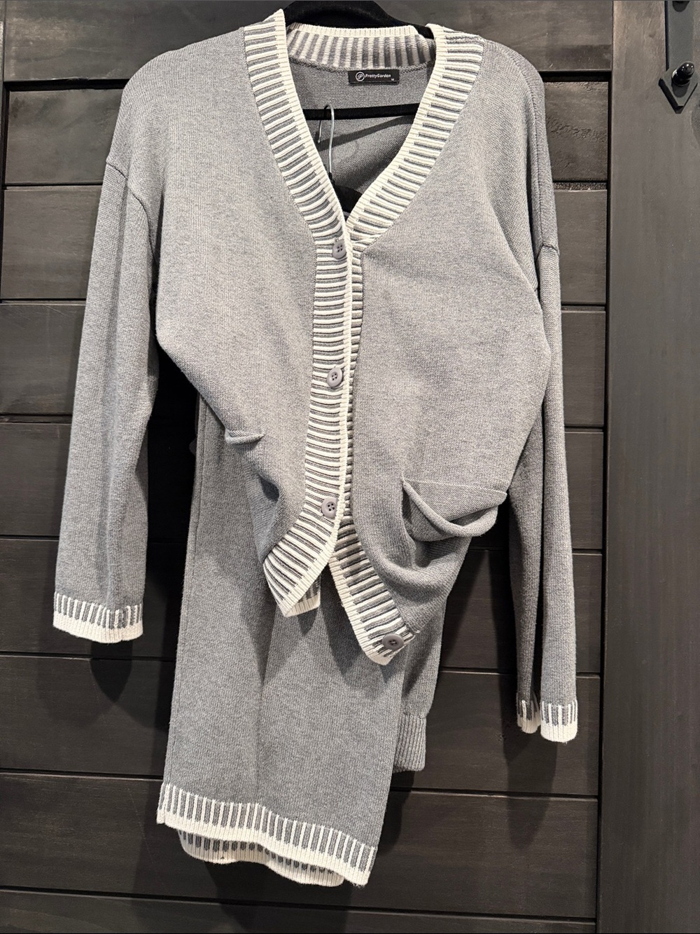 Grey Button-Front Cardigan Sweater Set - Picture 2 of 5